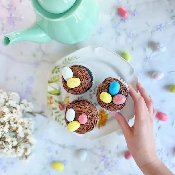 Easter Egg Nest Cupcakes