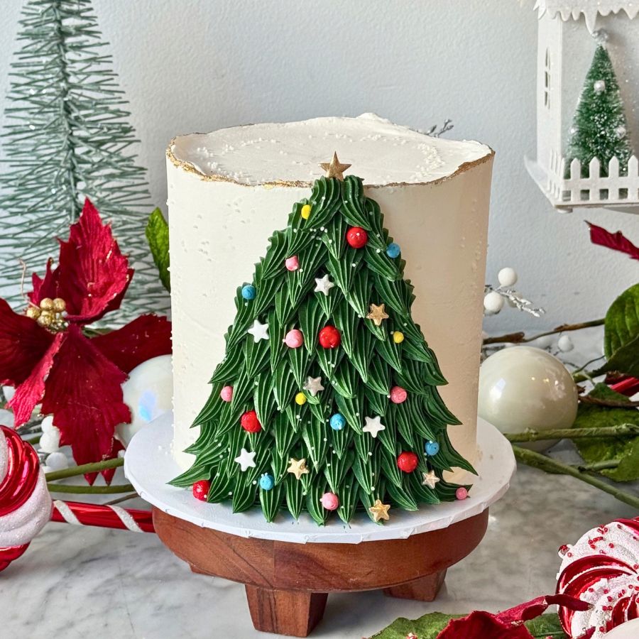 Wrapped in Cheer Cake