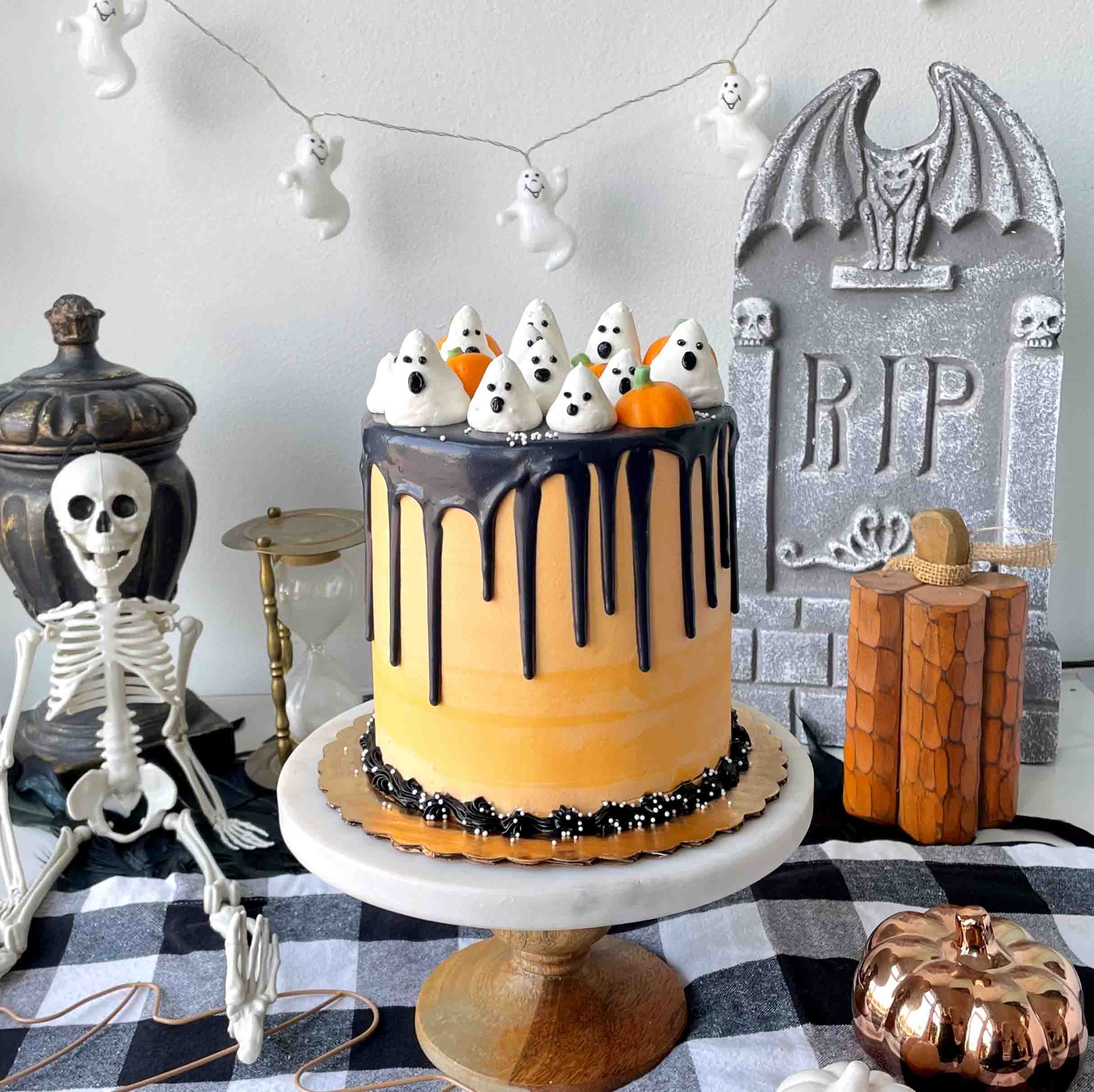 Ghost & Ghouls Cake