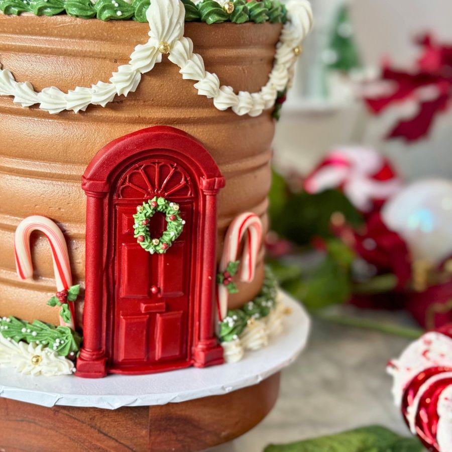 Tinsel Town Cake