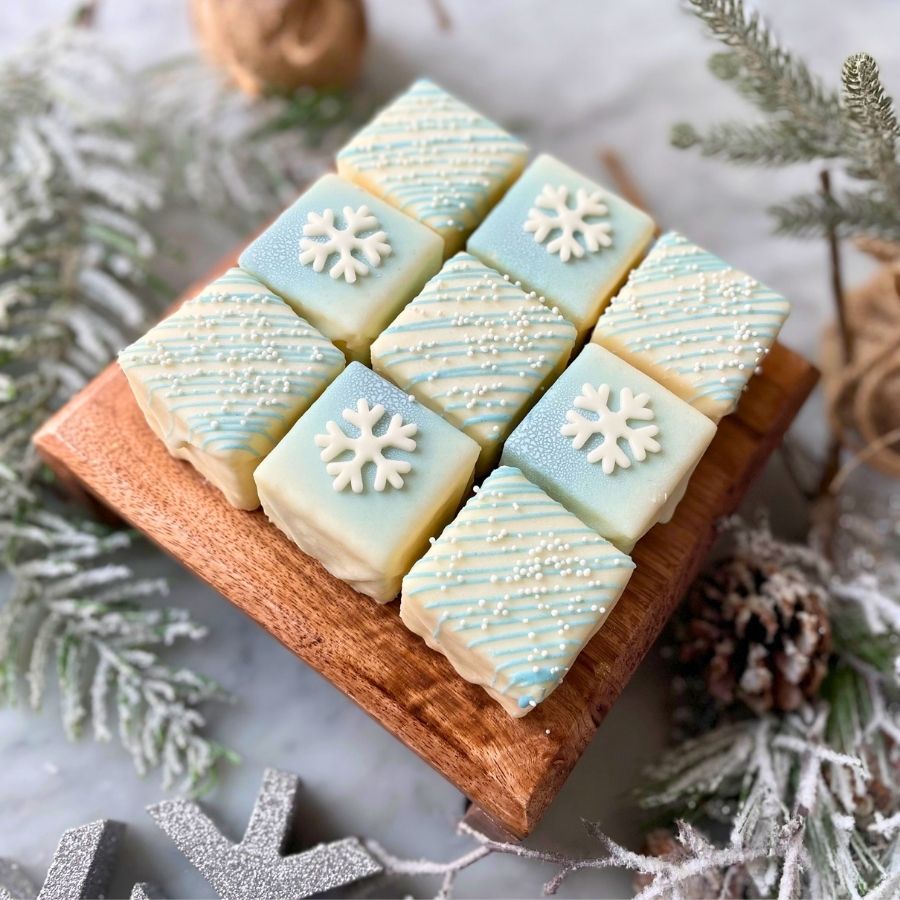 Snowflake Lane — Vanilla Tea Cakes (9-pack)