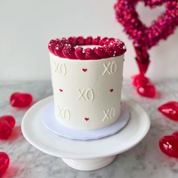 XOXO Cake