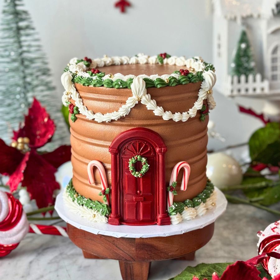 Tinsel Town Cake