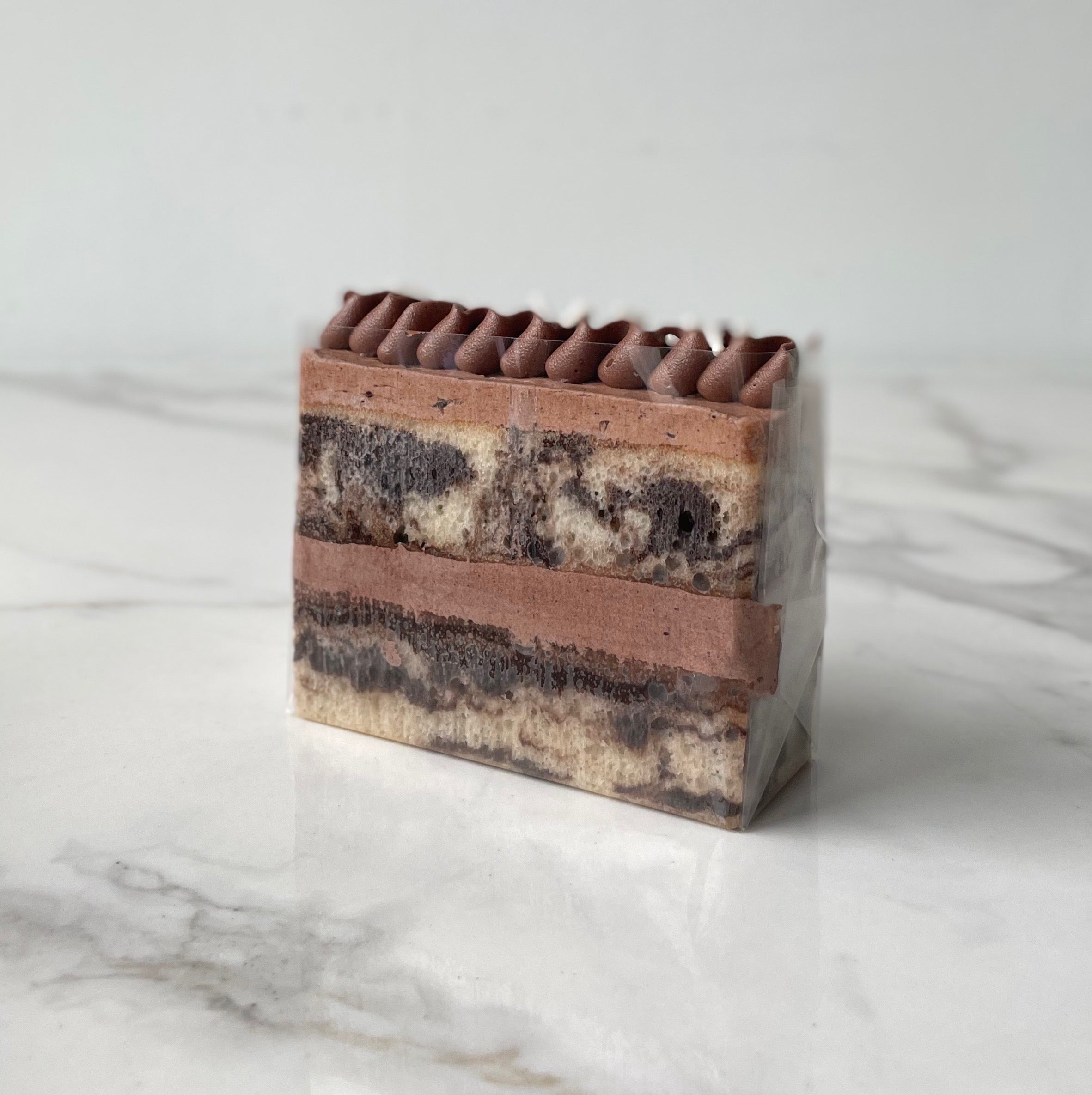 Marble Mousse Slice (4-pack)