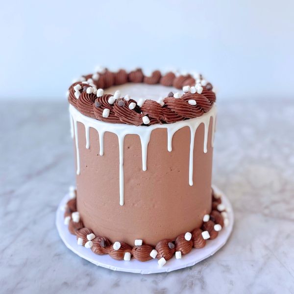 Hot Cocoa Cake | Celebrity Cake Studio