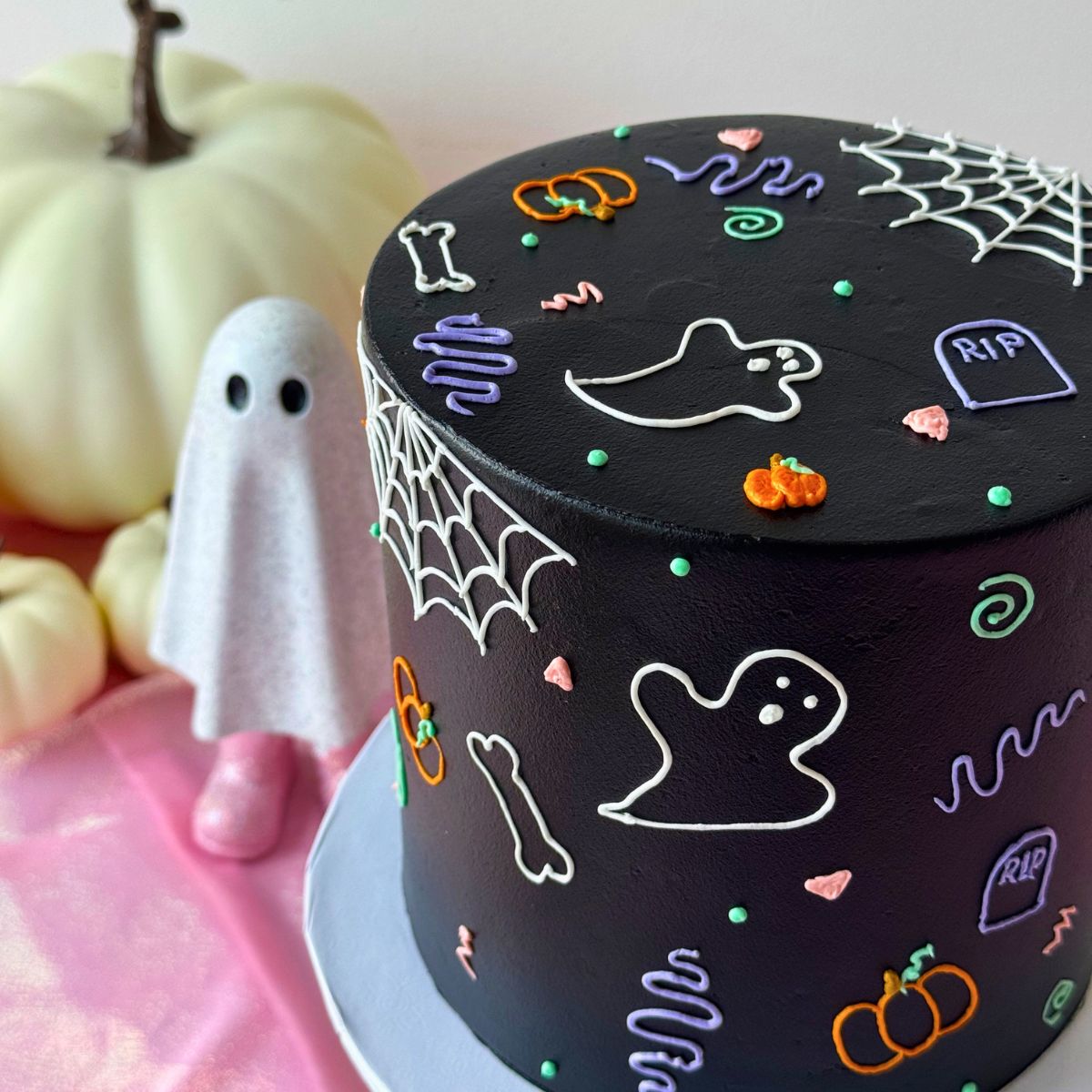 Boo-dles Cake