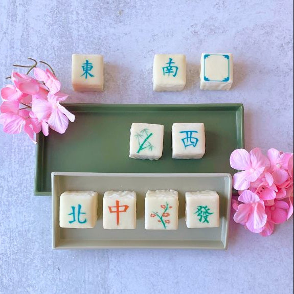 Majong themed tea cakes
