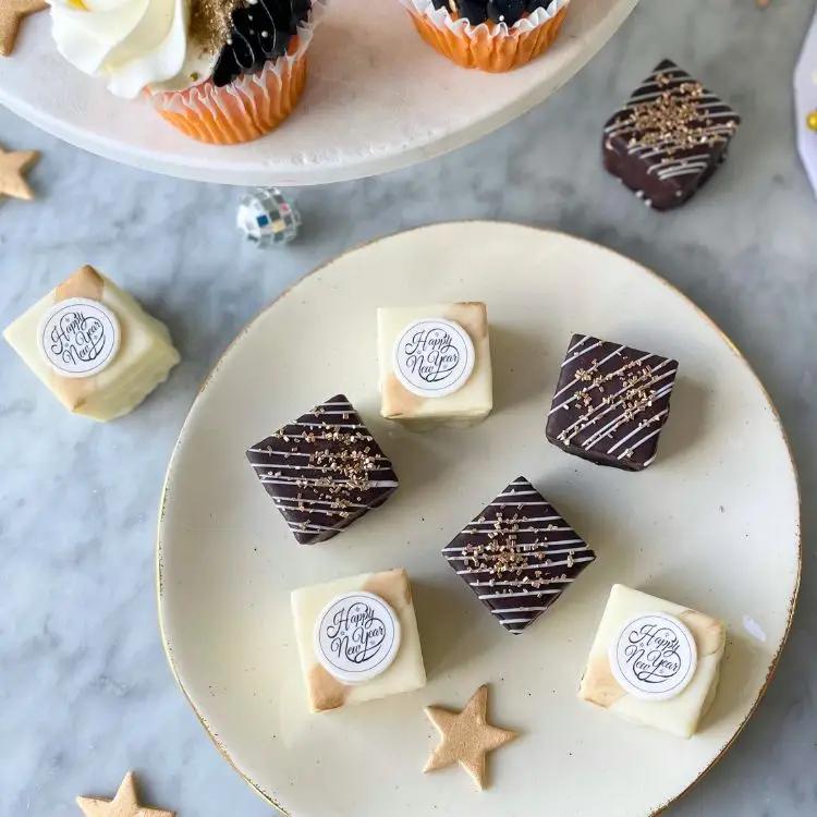 Little Resolutions Tea Cakes