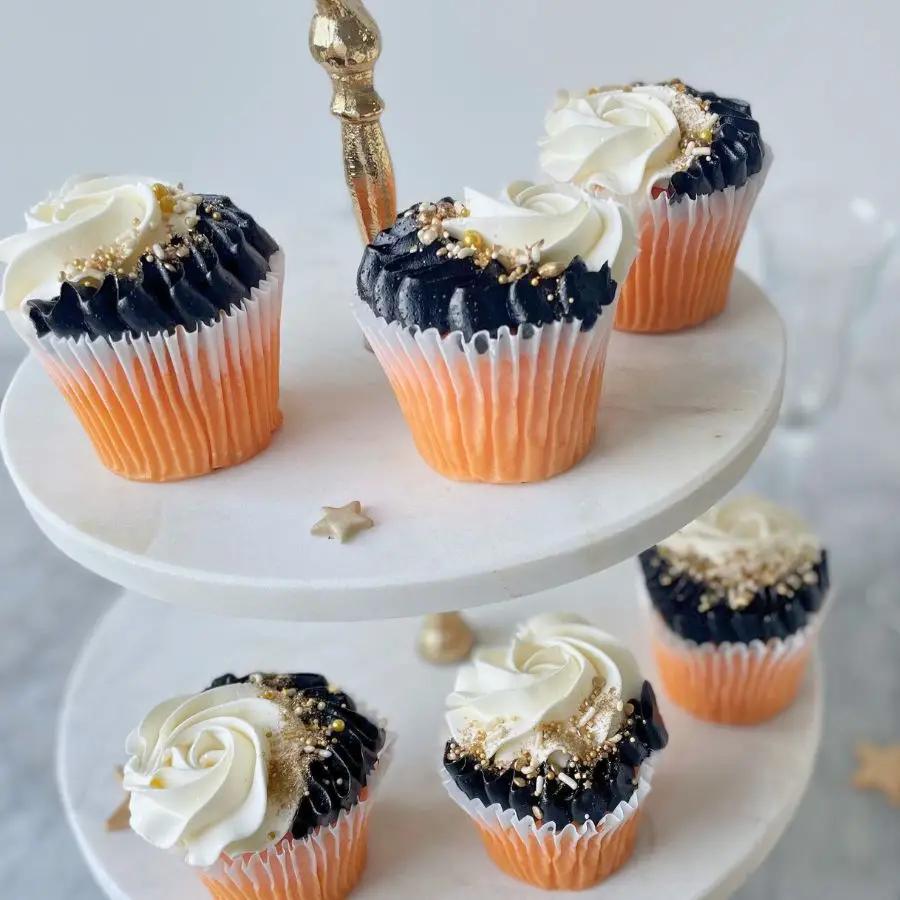 2025 New Year's Eve Celebration Cupcakes