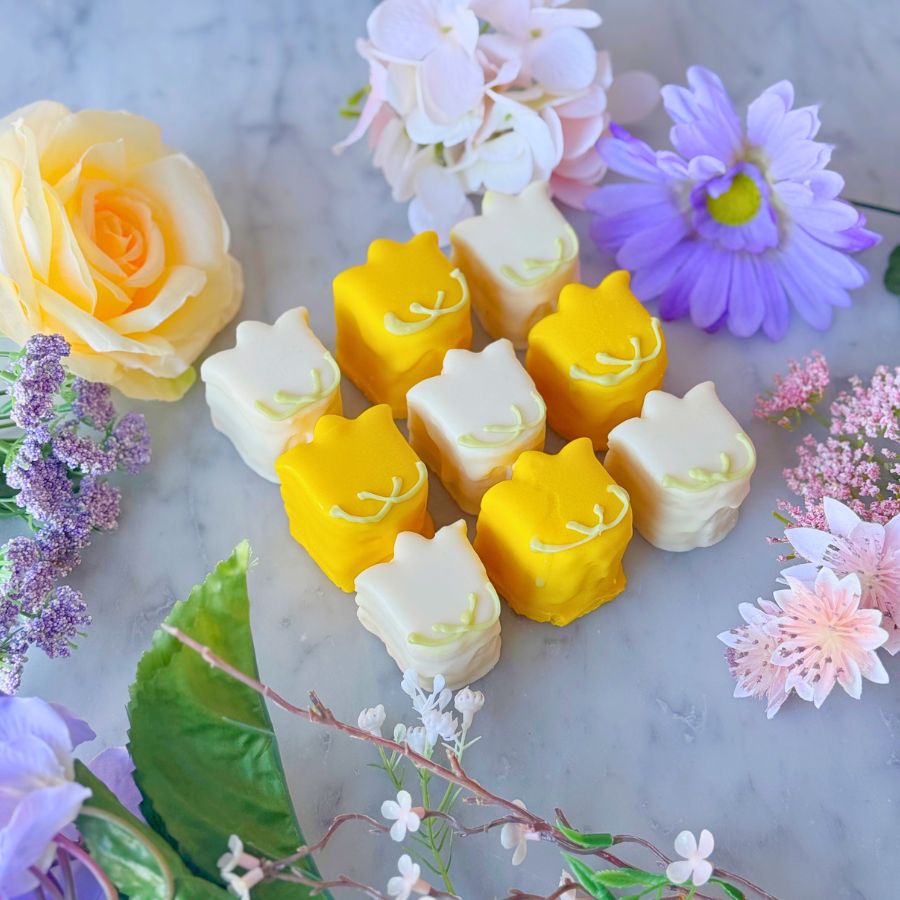 Golden Tulip Tea Cakes